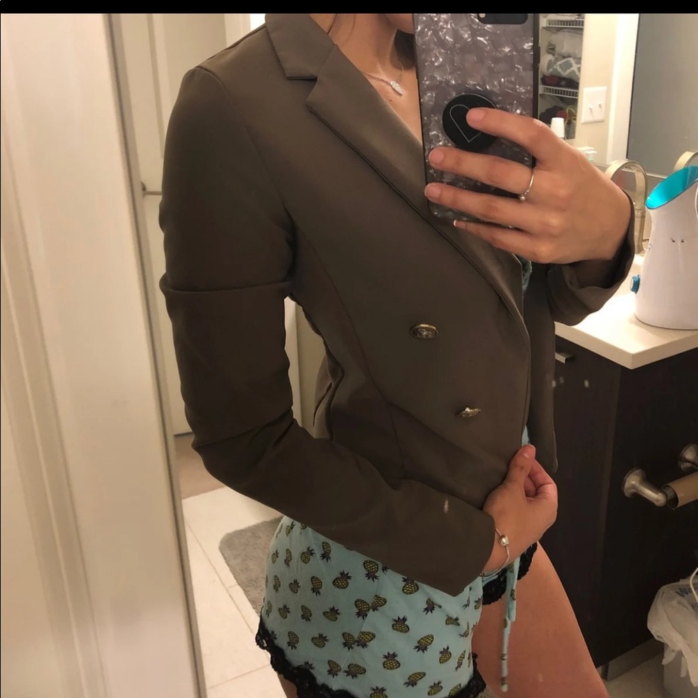 Super cute blazer 😍🔥